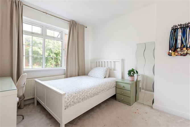 Photo 9 of 18 — 4 Vernon Court, Seafield Road West, Clontarf, Dublin 3