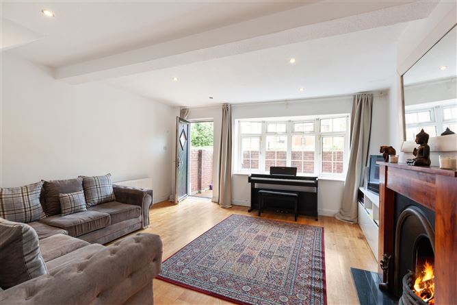4 Vernon Court, Seafield Road West, Clontarf, Dublin 3