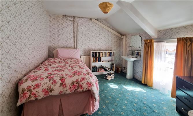 37 Mc Curtain Street, Fermoy, Cork