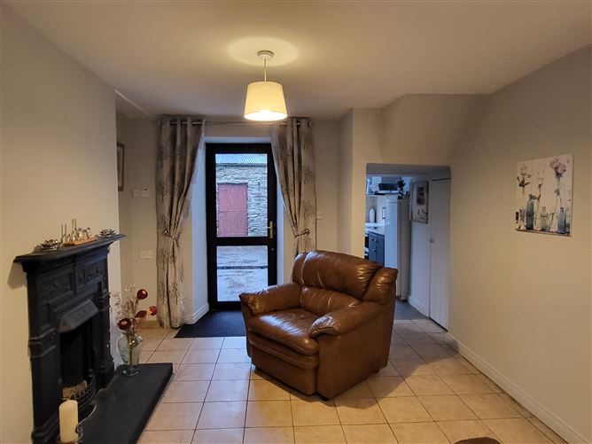 10 Lower Masseytown, Macroom, Cork