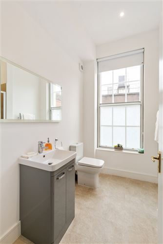 1 Aston Court, Bedford Row, Temple Bar, Dublin 2