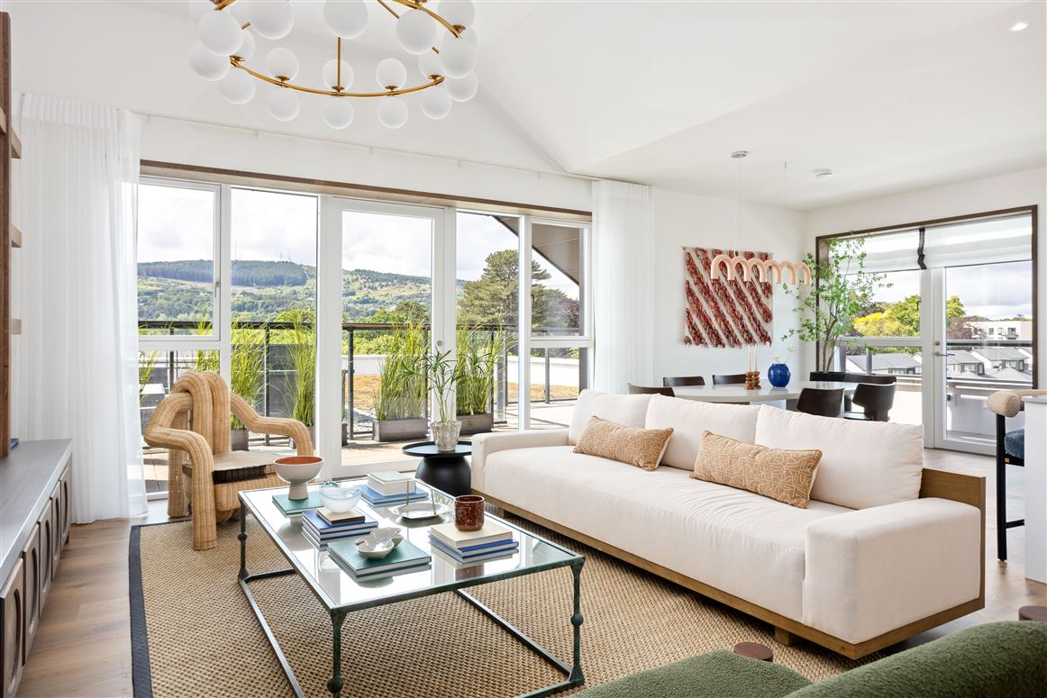 2 Bed Show Penthouse,Glencairn Gate, Leopardstown, Dublin 18