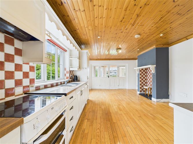 Coole Lodge, Francis Street, Ennis, Co. Clare