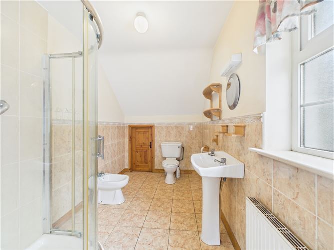 Coole Lodge, Francis Street, Ennis, Co. Clare