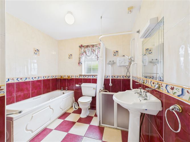 Coole Lodge, Francis Street, Ennis, Co. Clare