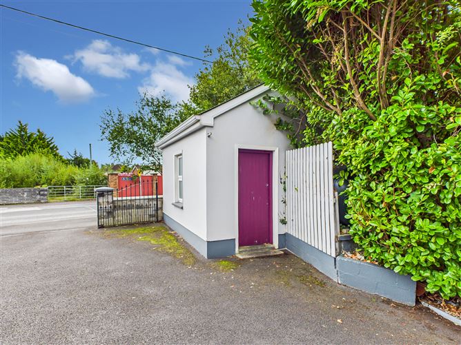 Coole Lodge, Francis Street, Ennis, Co. Clare