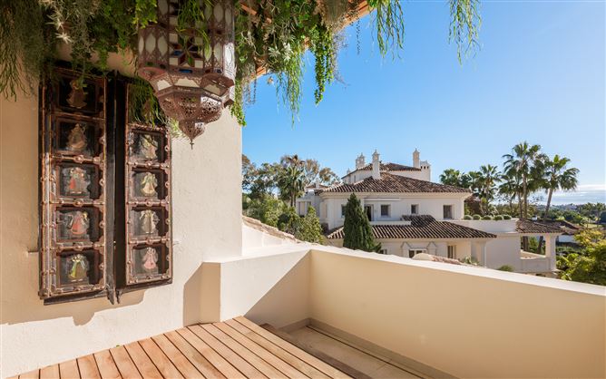 {name:Malaga, codeiso:MA}, Marbella, Nueva Andalucia, Las Alamandas, Spain - COSTA-01245P