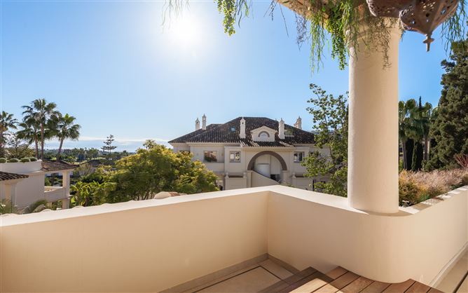 {name:Malaga, codeiso:MA}, Marbella, Nueva Andalucia, Las Alamandas, Spain - COSTA-01245P