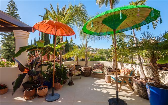 {name:Malaga, codeiso:MA}, Marbella, Nueva Andalucia, Las Alamandas, Spain - COSTA-01245P