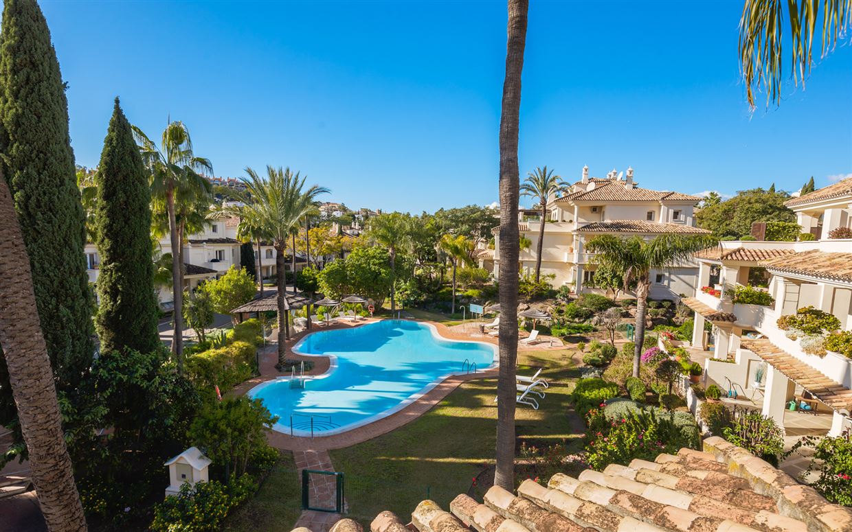 {name:Malaga, codeiso:MA}, Marbella, Nueva Andalucia, Las Alamandas, Spain - COSTA-01245P