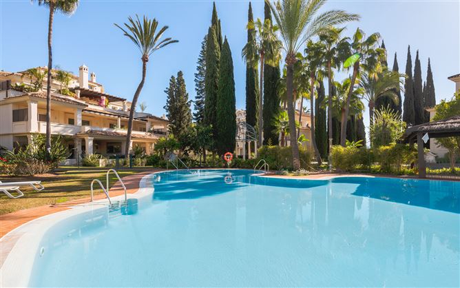 {name:Malaga, codeiso:MA}, Marbella, Nueva Andalucia, Las Alamandas, Spain - COSTA-01245P
