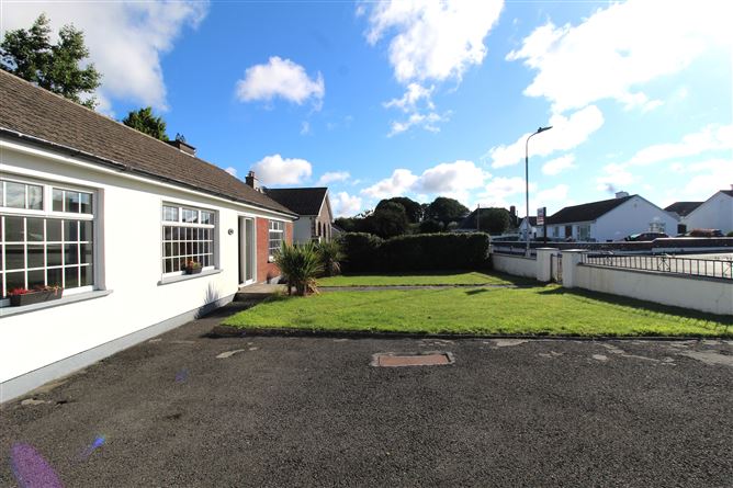 Photo 14 of 17 — Tara House, 35 Knockaulin Drive, Ferbane, Offaly