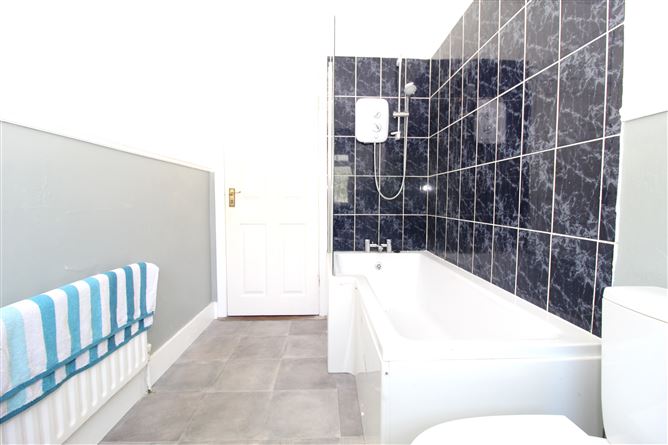 Photo 13 of 17 — Tara House, 35 Knockaulin Drive, Ferbane, Offaly