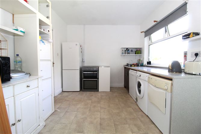 Tara House, 35 Knockaulin Drive, Ferbane, Offaly