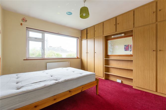 Photo 8 of 11 — 4 Leopardstown Drive, Blackrock, County Dublin