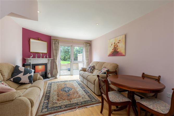 Photo 3 of 12 — 107 Whiteoaks, Clonskeagh,   Dublin 14
