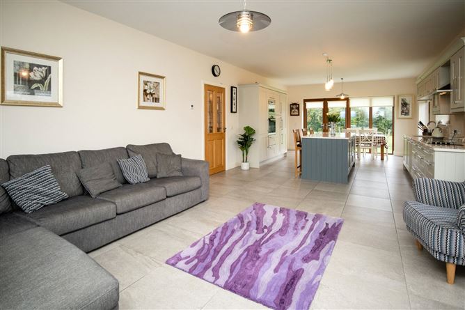 2 Ardmillan, Jerpoint West, Thomastown, Co. Kilkenny