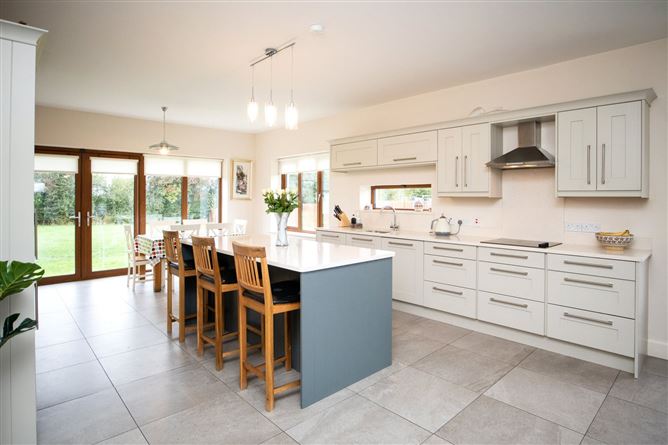 2 Ardmillan, Jerpoint West, Thomastown, Co. Kilkenny