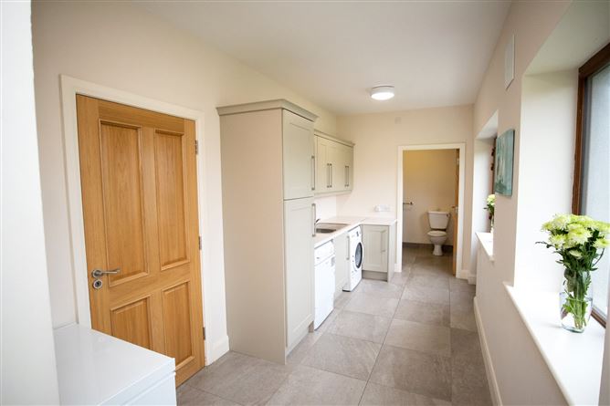 2 Ardmillan, Jerpoint West, Thomastown, Co. Kilkenny