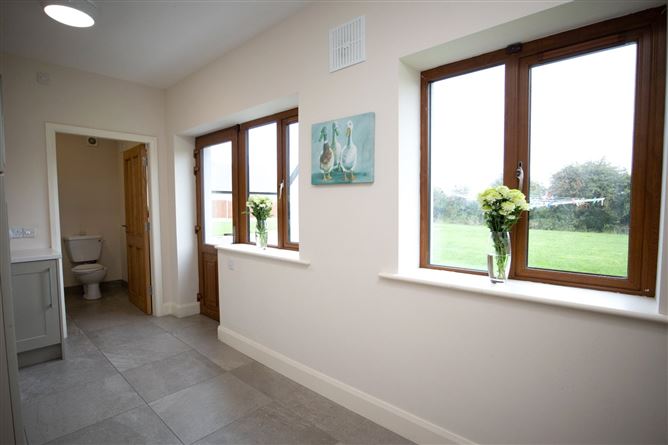 2 Ardmillan, Jerpoint West, Thomastown, Co. Kilkenny