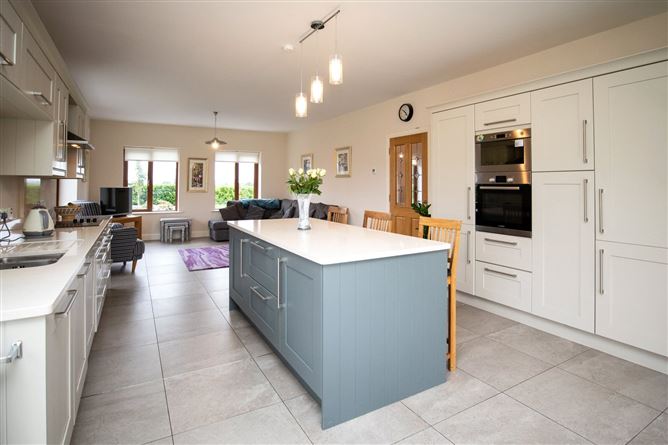 2 Ardmillan, Jerpoint West, Thomastown, Co. Kilkenny