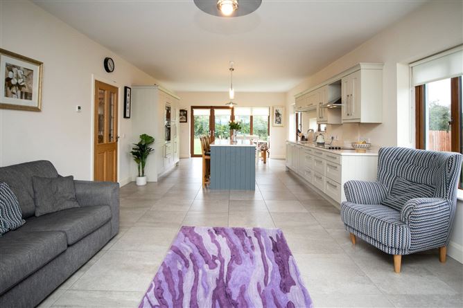 2 Ardmillan, Jerpoint West, Thomastown, Co. Kilkenny