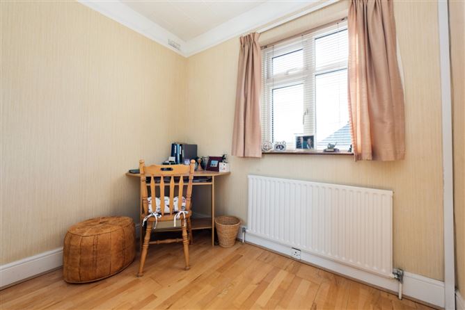 27 Hazelbrook Road, Terenure, Dublin 6W