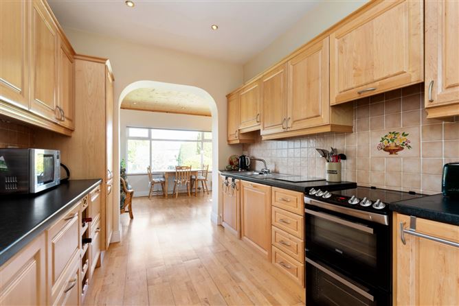 27 Hazelbrook Road, Terenure, Dublin 6W