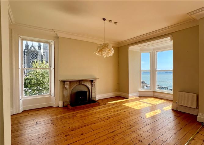 No 1 The Crescent, Spy Hill, Cobh, Co Cork, P24PX01, Cobh, East Cork