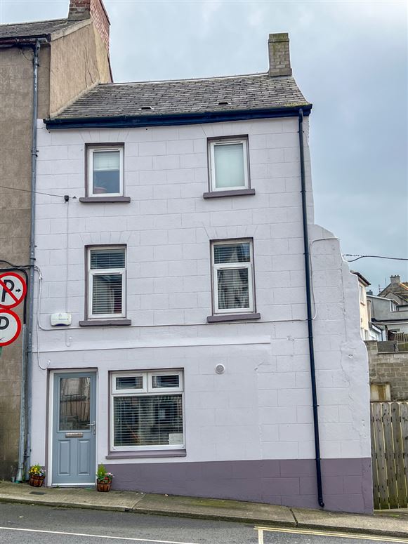 30 Mary Street, New Ross, Co. Wexford Sherry FitzGerald Radford