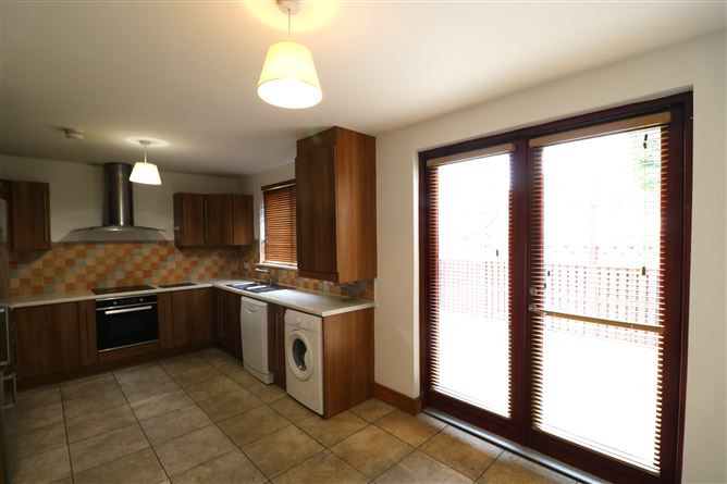 4 Castlegate Row, Adamstown Castle, Adamstown, Dublin