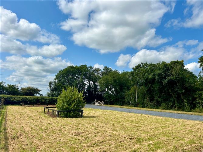 Raheenduff, Oulart, Gorey, Wexford