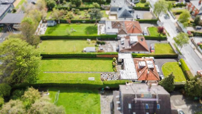 https://photos-a.propertyimages.ie/media/7/2/2/4899227/92d7704d-93a2-48c5-80b0-4818ddecac47_l.jpg