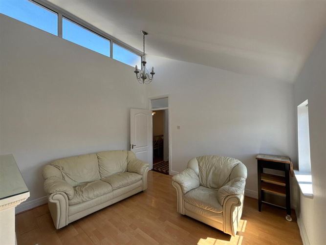 Apartment 8 Sliabh Na Mban Mews, Davis Road, Clonmel, Tipperary
