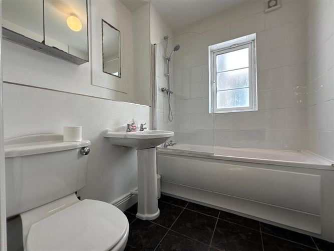 Apartment 8 Sliabh Na Mban Mews, Davis Road, Clonmel, Tipperary
