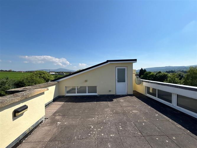 Apartment 8 Sliabh Na Mban Mews, Davis Road, Clonmel, Tipperary