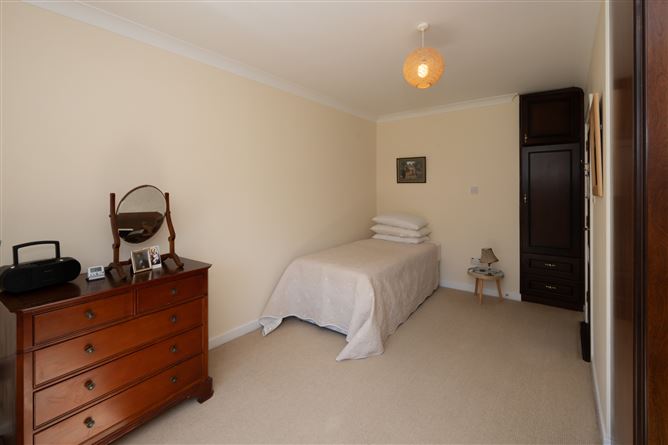 Woodview, Meadowlands, Upper Rochestown, Rochestown, Cork
