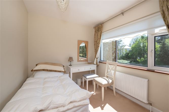 Woodview, Meadowlands, Upper Rochestown, Rochestown, Cork