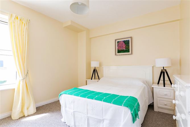 22 Galway Bay Apartments, Upper Salthill, Salthill, Galway