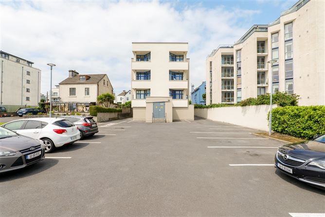22 Galway Bay Apartments, Upper Salthill, Salthill, Galway