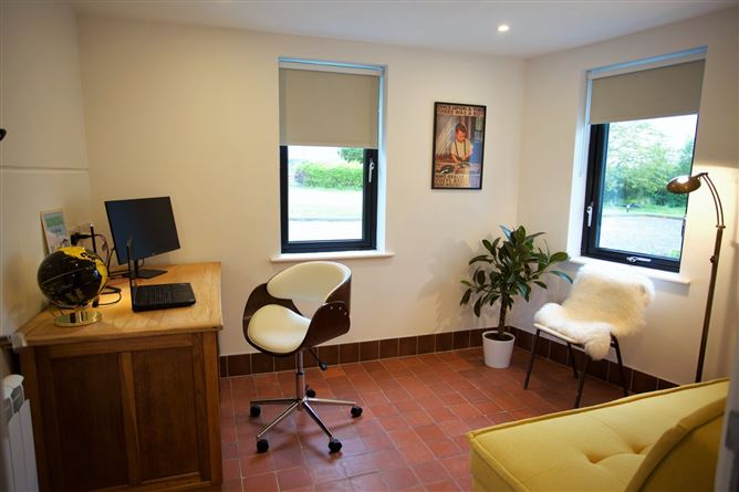 Contemporary School House,Vacation Rental in Roscommon, Ireland