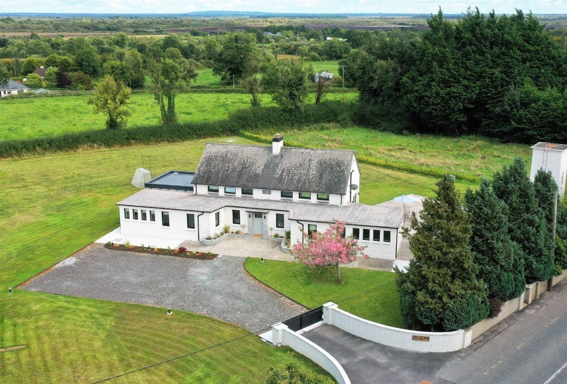 Contemporary School House,Vacation Rental in Roscommon, Ireland