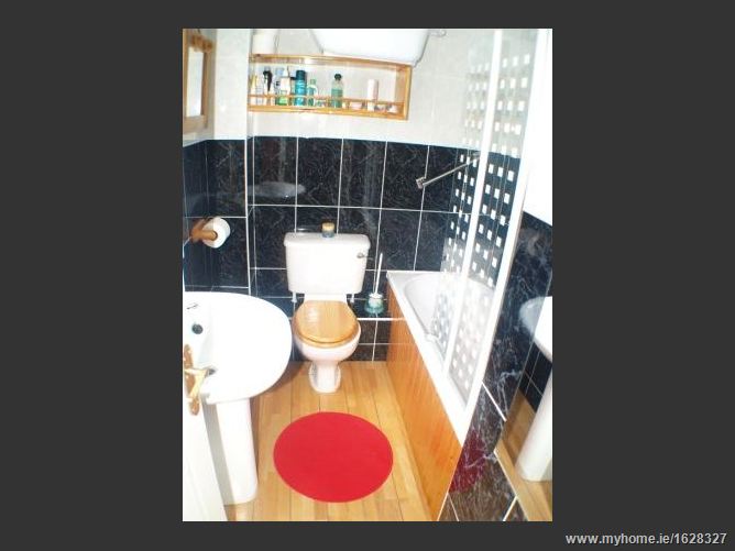 Castle Riada Crescent, Lucan,  Dublin West