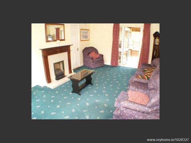 Castle Riada Crescent, Lucan,  Dublin West