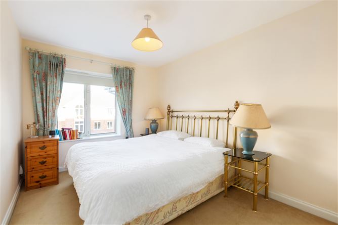 229 The Sweepstakes, Merrion Road, Ballsbridge, Dublin 4