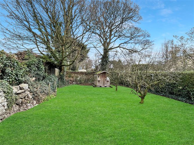 Renvyle, 14 Iona Drive, North Circular Road, Limerick