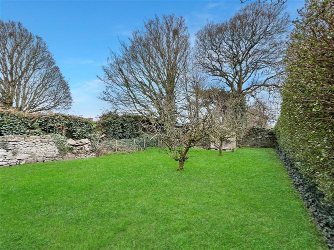 Renvyle, 14 Iona Drive, North Circular Road, Limerick