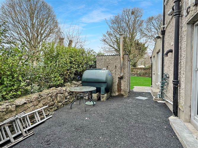 Renvyle, 14 Iona Drive, North Circular Road, Limerick