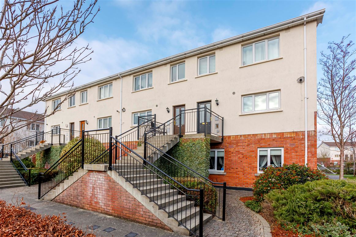 15 Carrigmore Gardens, Citywest,   Dublin 24