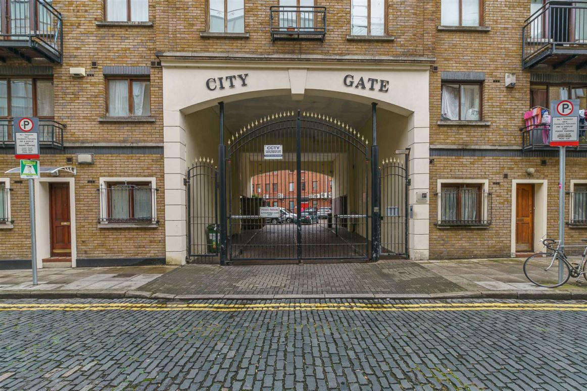 32 City Gate, St. Augustine`s Street, Dublin 8